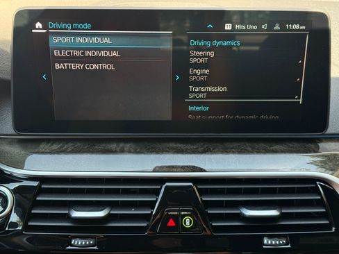 Used 2022 BMW 530e w/ Premium Package RWD image 27