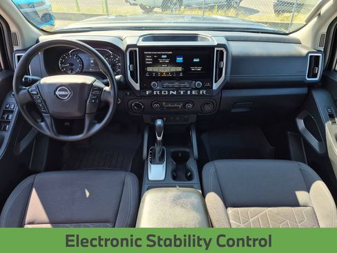 Used 2025 Nissan Frontier SV AWD/4WD image 26