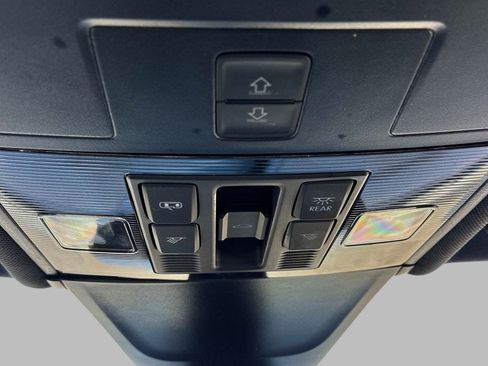 Used 2024 Volkswagen Tiguan SEL R-Line AWD/4WD image 40