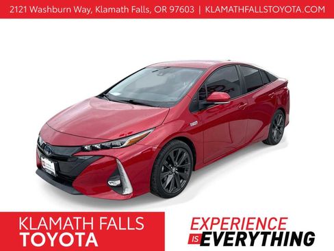 Used 2022 Toyota Prius Prime Limited image 1