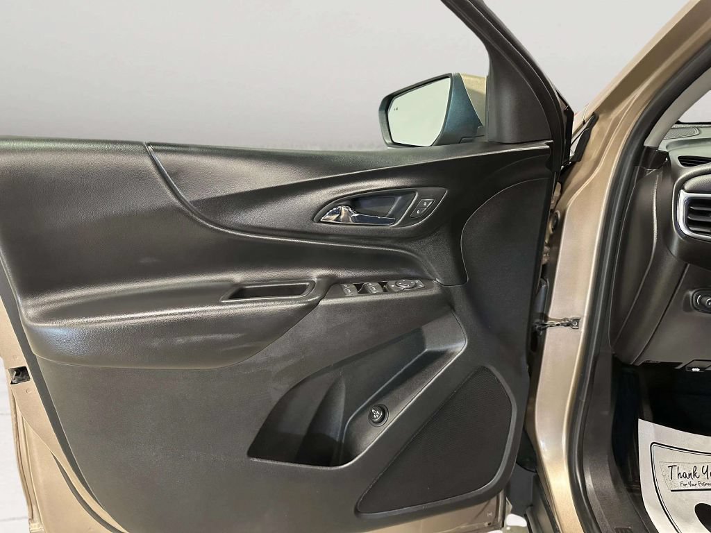 Used 2019 Chevrolet Equinox LT FWD image 15