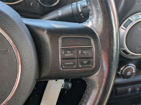 Used 2017 Jeep Wrangler Unlimited Sahara w/ Connectivity Group image 19