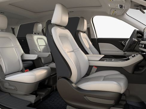 New 2026 Lincoln Aviator AWD image 27