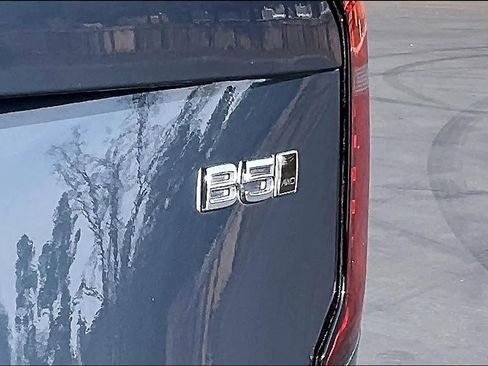 Used 2025 Volvo XC90 B5 Core w/ Protection Package Premier image 11
