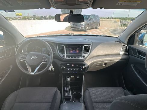 Used 2017 Hyundai Tucson SE w/ SE Popular Package 02 FWD image 21