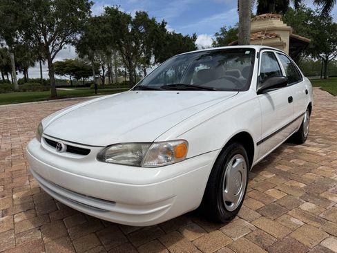 Used 1998 Toyota Corolla CE image 4