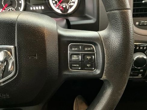 Used 2019 RAM 1500 Express AWD/4WD image 17