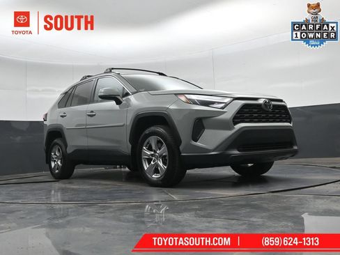 Used 2022 Toyota RAV4 XLE w/ Convenience Package AWD/4WD image 39