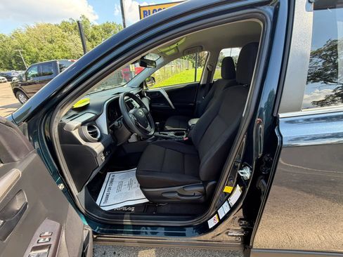 Used 2018 Toyota RAV4 LE w/ All Weather Liner Package AWD/4WD image 10