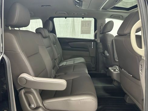Used 2016 Honda Odyssey Touring Elite image 55