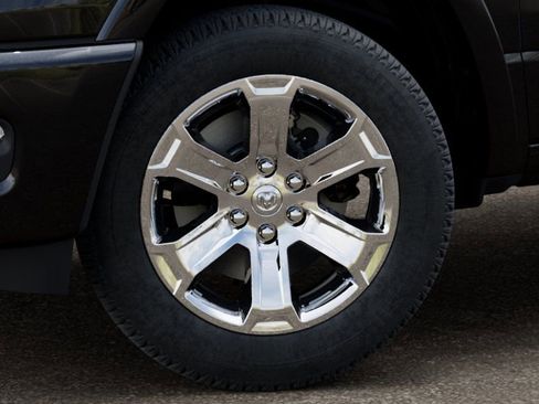 New 2026 RAM 1500 4x4 Crew Cab image 8
