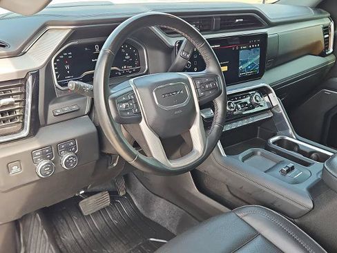 Used 2024 GMC Sierra 3500 Denali w/ Denali Reserve Package AWD/4WD image 9