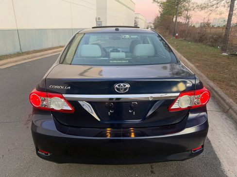 Used 2013 Toyota Corolla LE Special Edition image 7