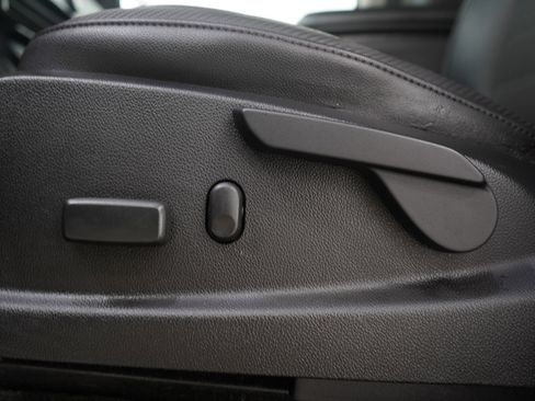 Used 2017 GMC Canyon SLE w/ All Terrain X Package image 22