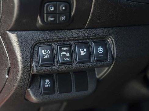 Used 2013 Nissan Leaf S FWD image 23
