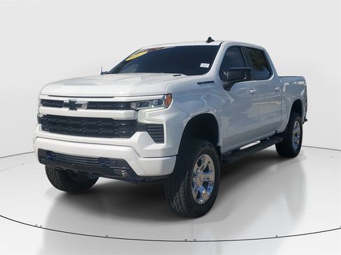 Used 2023 Chevrolet Silverado 1500 RST image 3