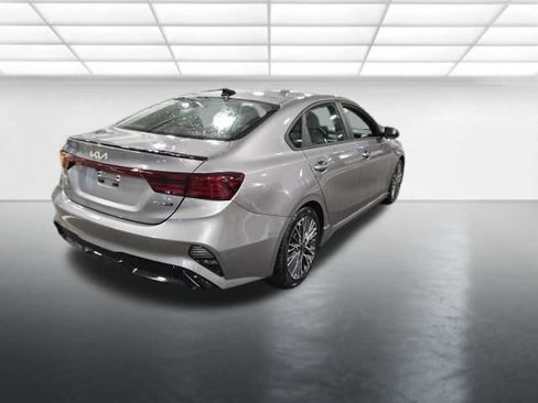 Used 2023 Kia Forte GT-Line w/ GT-Line Premium Package FWD image 5