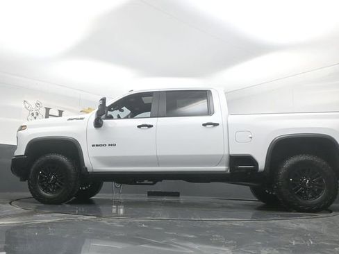 New 2026 Chevrolet Silverado 2500 ZR2 w/ LPO, Dark Essentials Package image 33