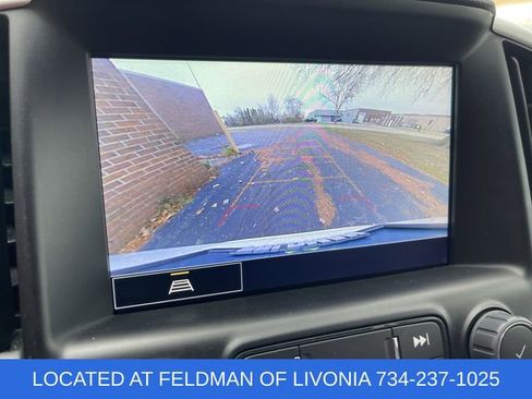 Used 2024 GMC Terrain SLT image 14