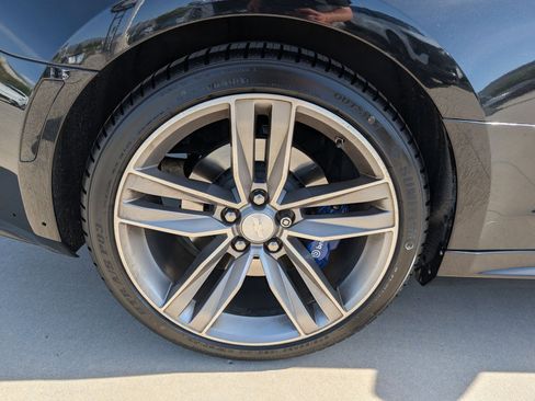 Used 2018 Chevrolet Camaro SS w/ LPO, Ground Effects Package RWD image 12