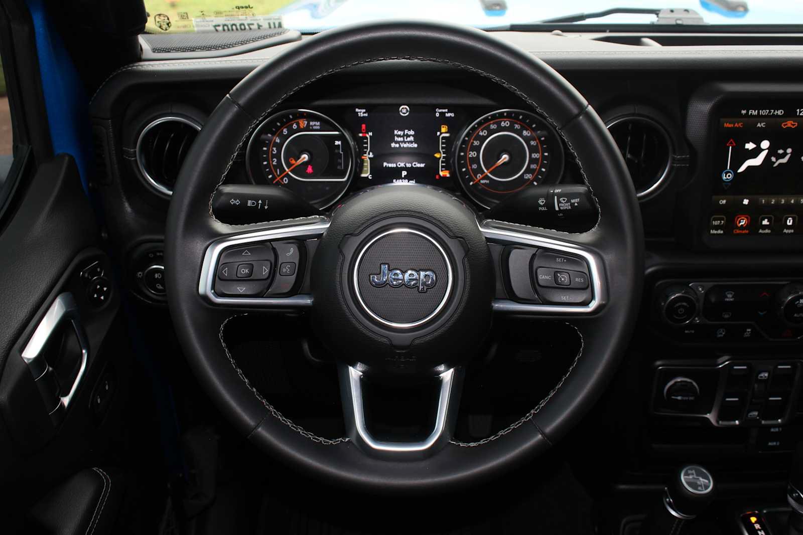 Used 2022 Jeep Gladiator Overland w/ Popular Equipment Package AWD/4WD image 40