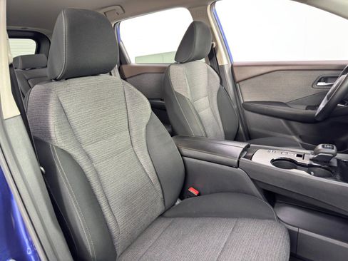 Used 2022 Nissan Rogue SV image 31