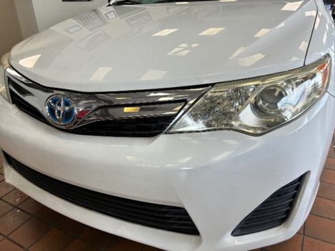 Used 2013 Toyota Camry LE FWD image 9