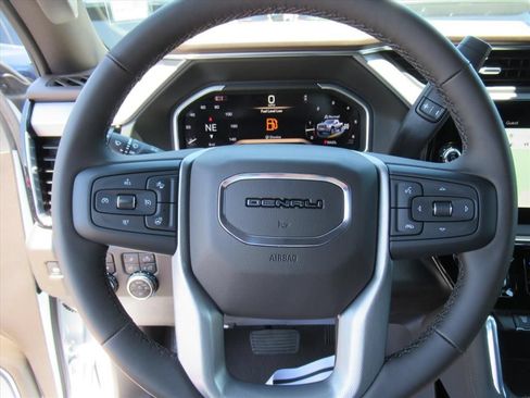 New 2026 GMC Sierra 2500 Denali w/ Denali Reserve Package AWD/4WD image 25