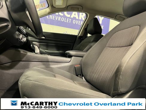 Used 2025 Nissan Altima 2.5 SV image 23