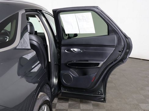 Used 2025 Genesis GV70 2.5T image 21