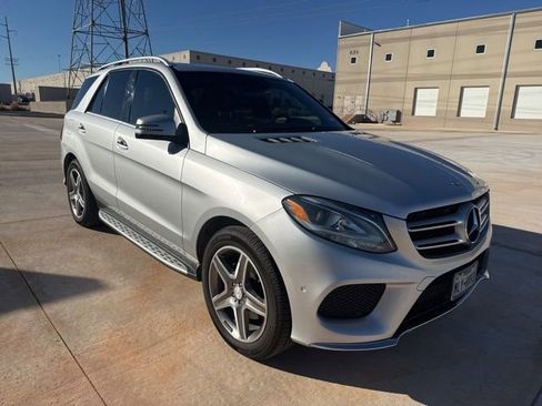 Used 2016 Mercedes-Benz GLE 400 4MATIC image 2