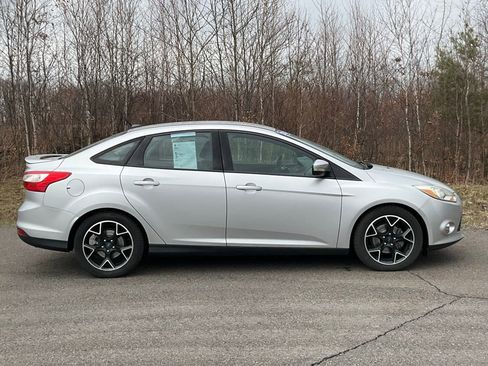 Used 2014 Ford Focus SE w/ Equipment Group 201A image 23