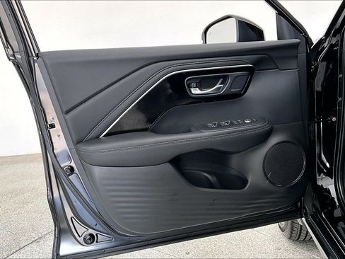 Certified 2025 Acura ADX Base image 22