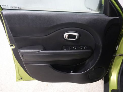 Used 2014 Kia Soul image 16