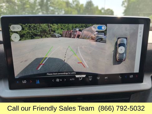 Used 2025 Ford Explorer Platinum w/ Ultimate Package AWD/4WD image 22