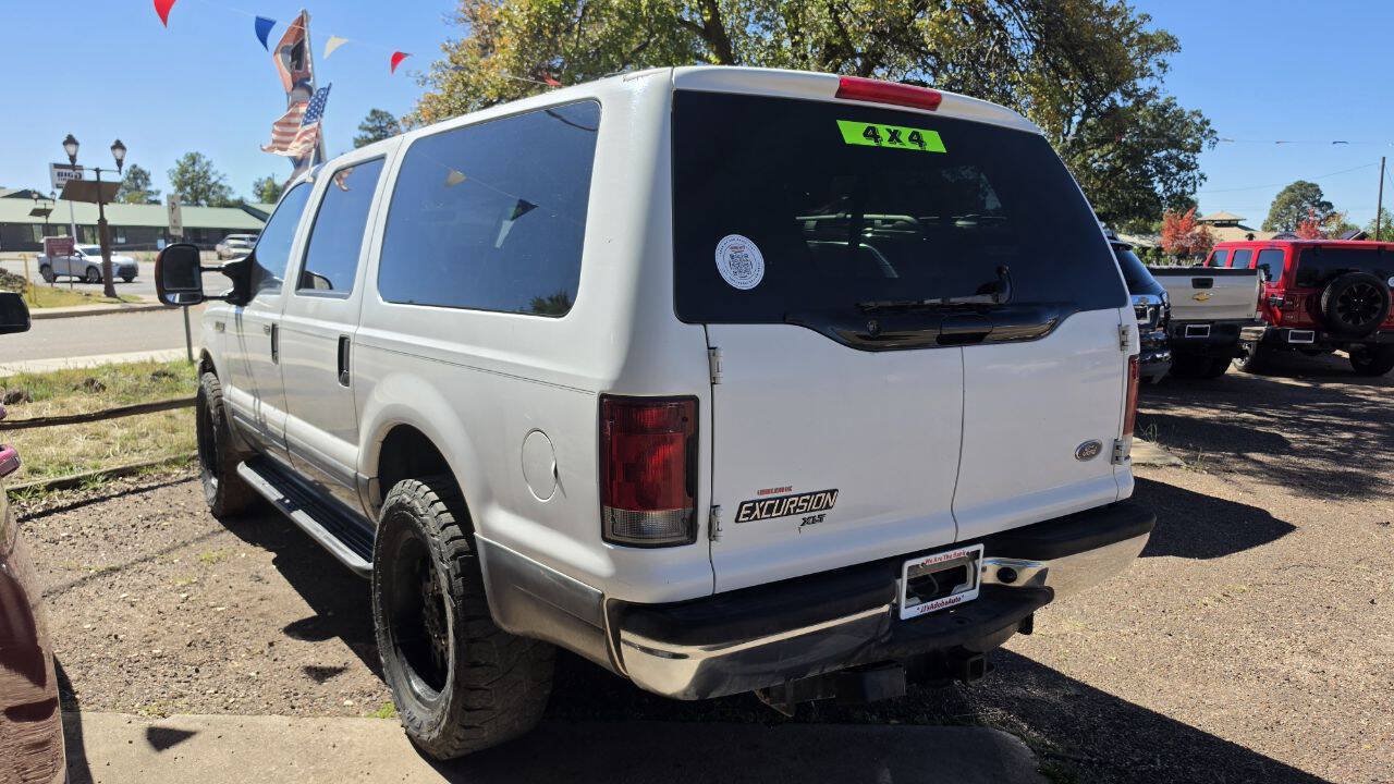Used 2004 Ford Excursion XLT AWD/4WD image 4