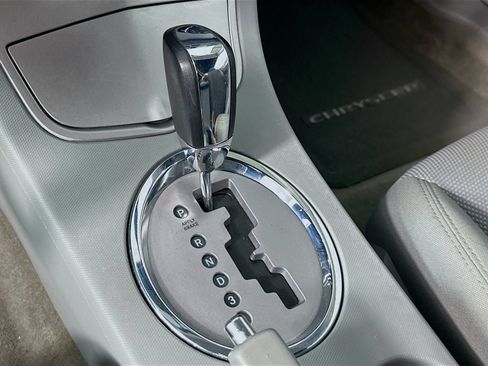 Used 2008 Chrysler Sebring Touring FWD image 15