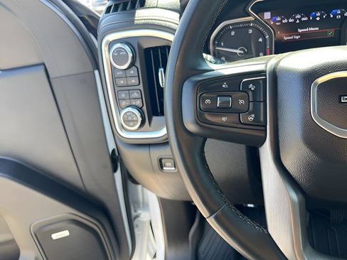 Used 2023 GMC Sierra 3500 Denali w/ Denali Ultimate Package AWD/4WD image 18