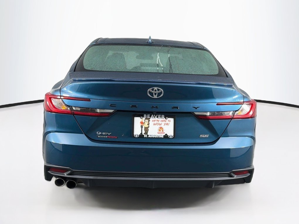 Used 2025 Toyota Camry SE FWD image 8