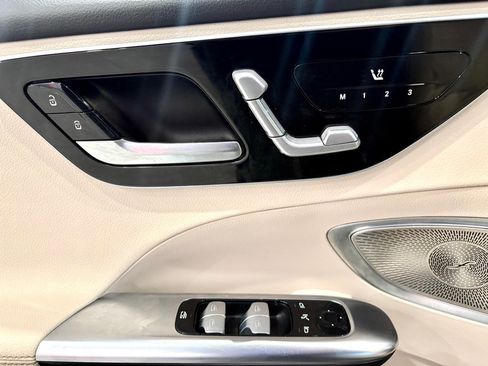 Used 2022 Mercedes-Benz C 300 4MATIC Sedan w/ Exclusive Trim Package image 9