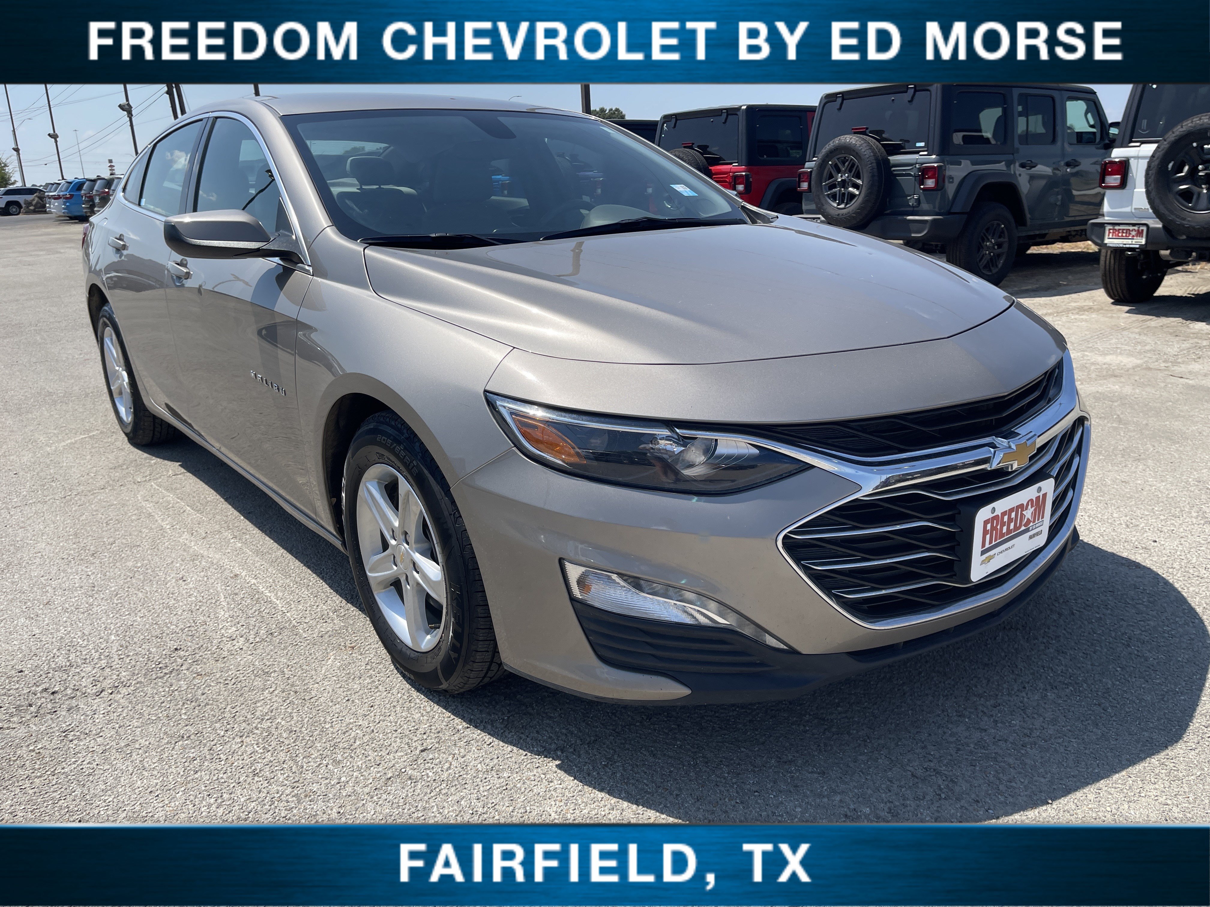 Used 2022 Chevrolet Malibu LT FWD image 1