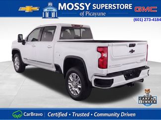 Used 2024 Chevrolet Silverado 2500 High Country w/ High Country Premium Package video 3