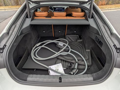 Used 2023 BMW i4 eDrive35 w/ Premium Package image 26