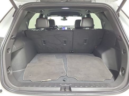 Used 2022 Chevrolet Equinox RS w/ Infotainment Package FWD image 10