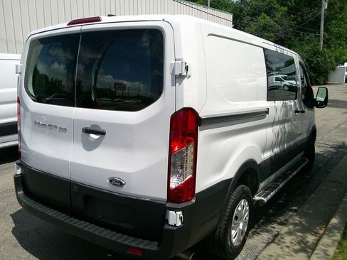 Used 2025 Ford Transit 250 Low Roof w/ Exterior Upgrade Package RWD image 4