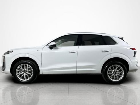New 2026 Audi Q3 quattro 2.0T AWD/4WD image 3