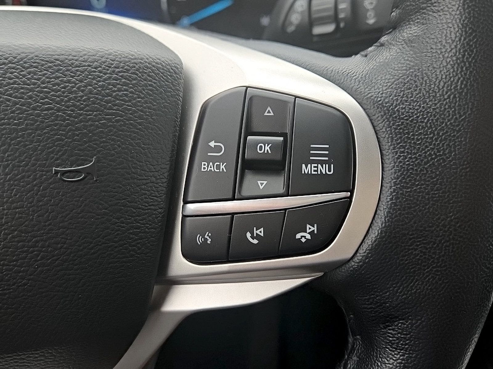 Certified 2022 Ford Explorer XLT w/ Equipment Group 202A AWD/4WD image 14