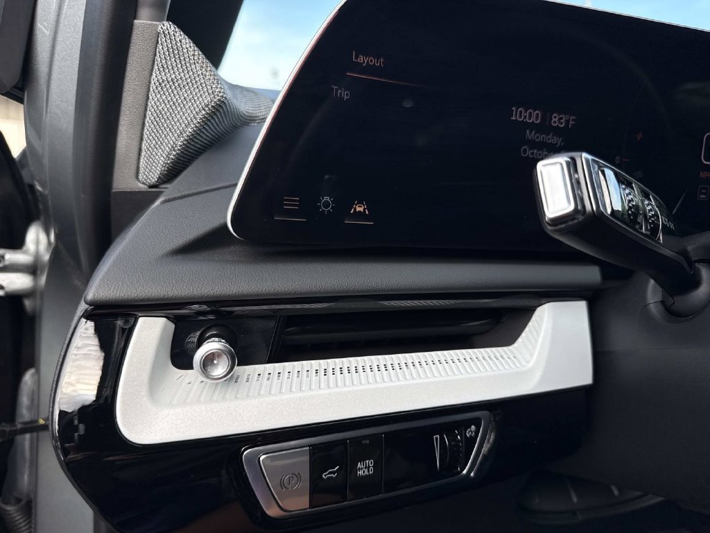 New 2025 Cadillac Optiq Sport 1 AWD/4WD image 32