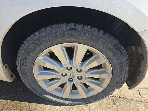 Used 2012 Toyota Sienna Limited image 12