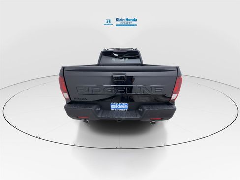 New 2026 Honda Ridgeline Black Edition image 9